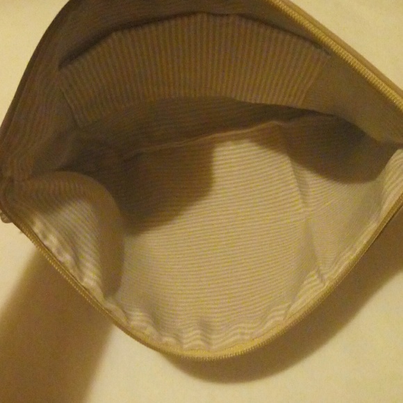 Purse - Picture 5 of 8